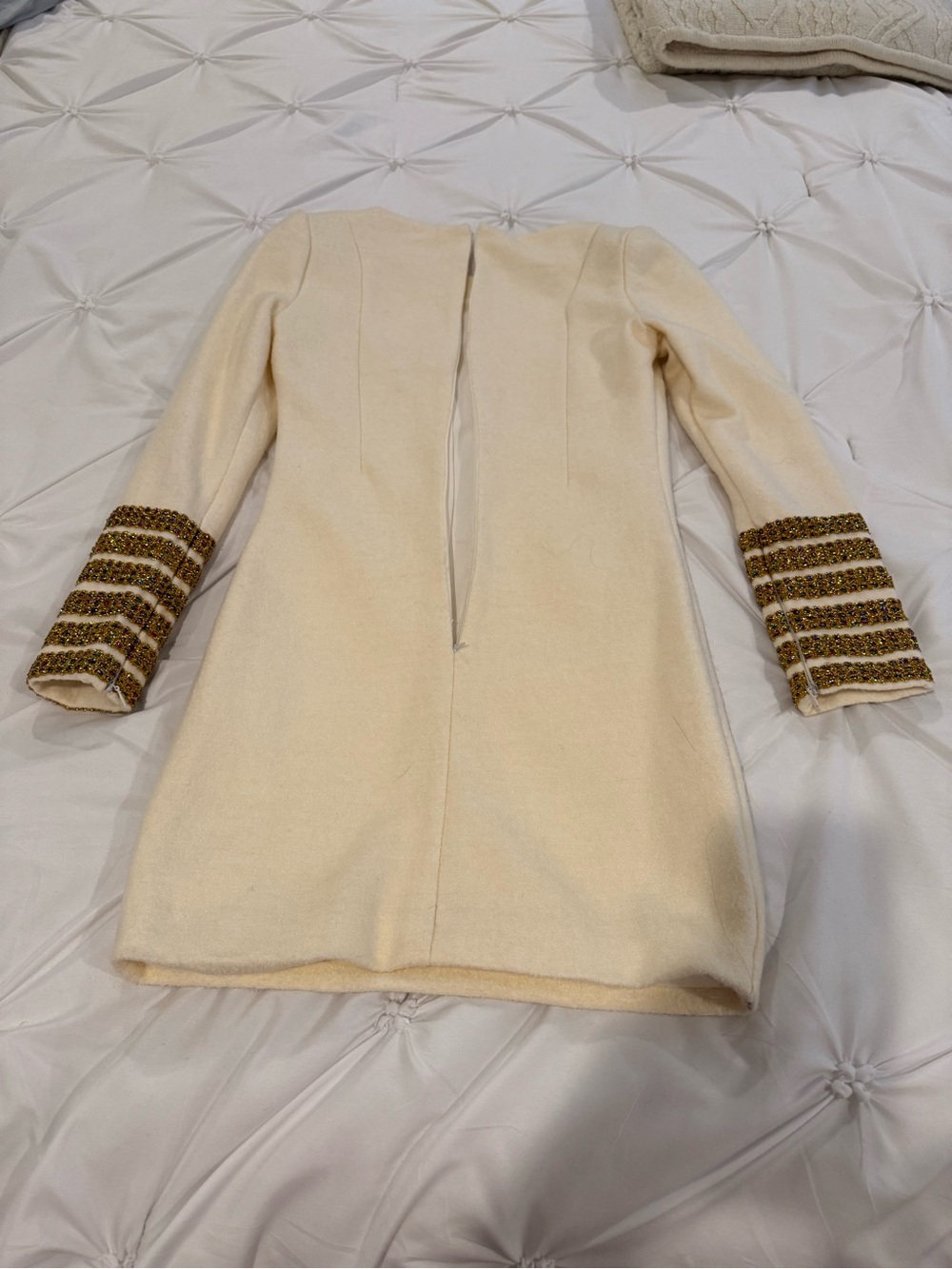 Shibuya 109 Cream Long Sleeve Mini Dress Gold Embellished Cuffs M - Picture 8 of 13